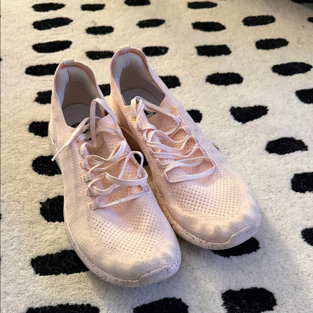 APL Techloom Breeze Knit Pink Running Shoe Size Us 11 - Picture 2 of 9